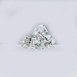 1st KA Lot 62 - 2 carat GIA Diamond Studs