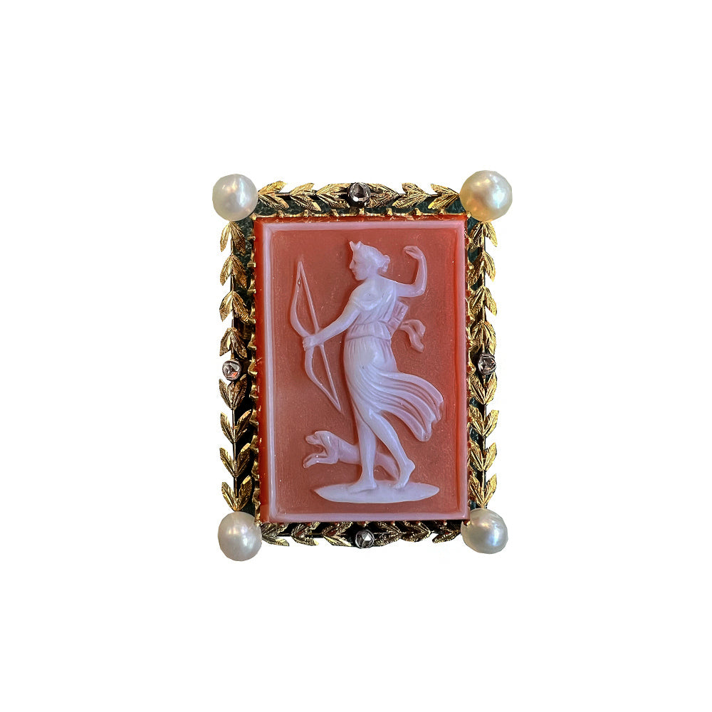 2nd KA Lot 61 - Shell Cameo Brooch