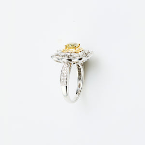 1st KA Lot 47 - Fancy Yellow Diamond Ring